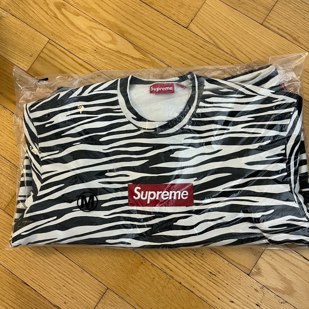 Supreme Sweatshirt